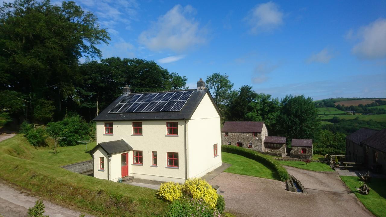 Treberfedd Farm Cottages And Cabins Lampeter Exterior foto